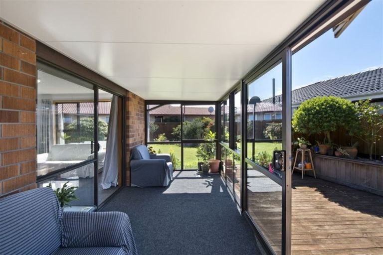 Photo of property in 20 Karnak Crescent, Russley, Christchurch, 8042
