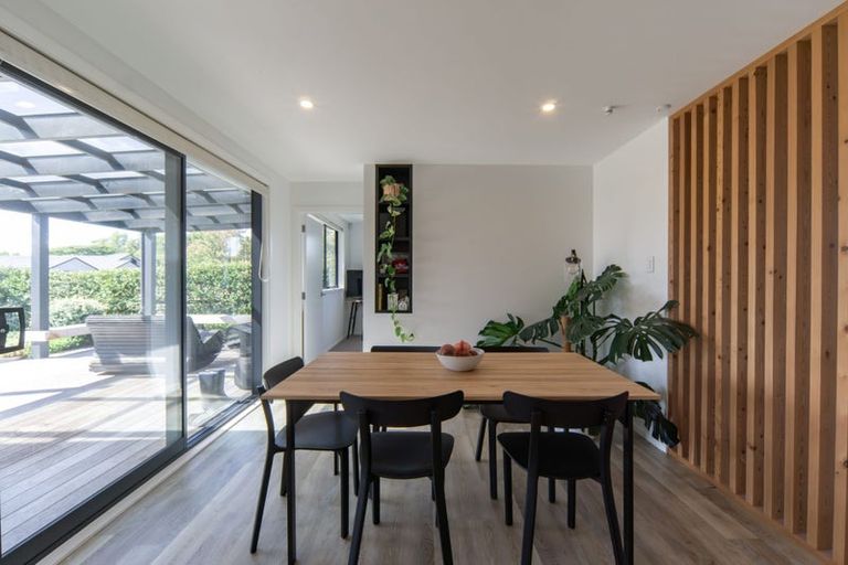 Photo of property in 27 Puketaha Road, Swanson, Auckland, 0816