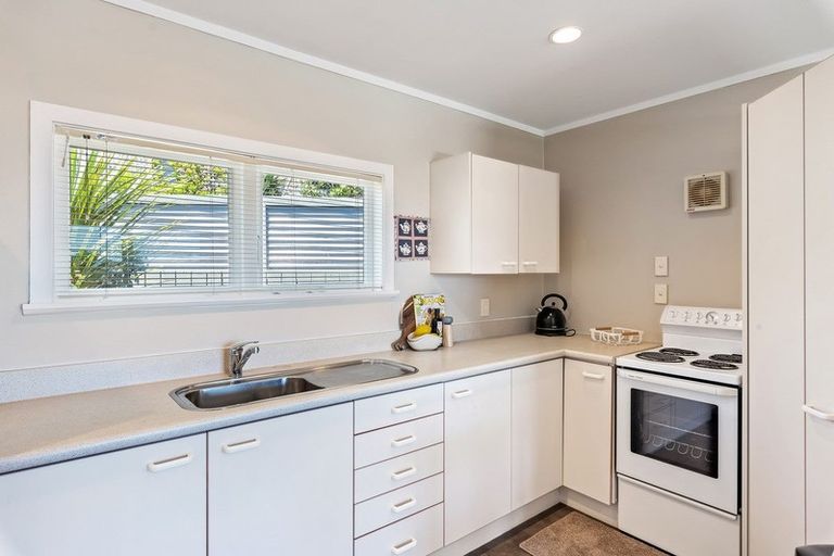 Photo of property in 16 Webber Street, Paraparaumu Beach, Paraparaumu, 5032