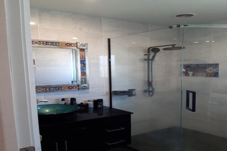 Photo of property in 3/66 Kawaha Point Road, Kawaha Point, Rotorua, 3010