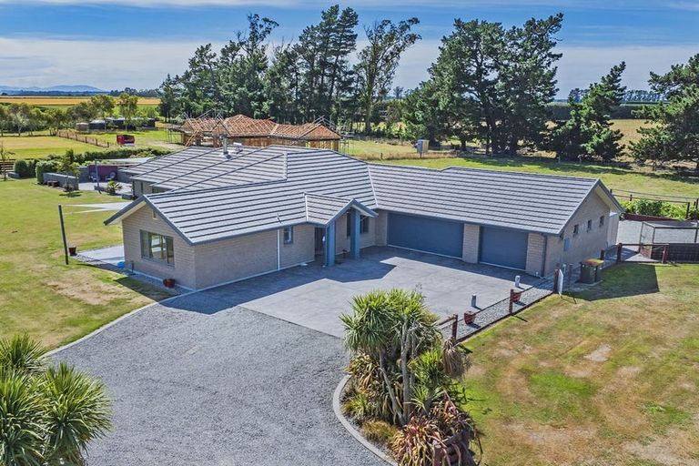 Photo of property in 9 Thorndon Close, Kirwee, Darfield, 7571