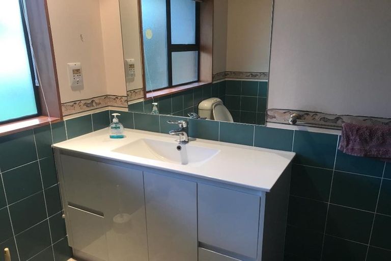 Photo of property in 6a Reidy Place, Pukekohe, 2120