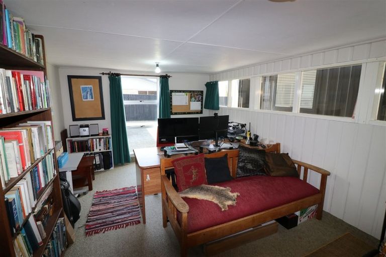 Photo of property in 22 Smith Street, Dannevirke, 4930