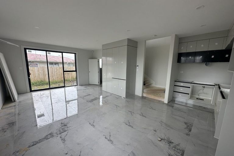 Photo of property in 2d Convair Crescent, Mangere, Auckland, 2022