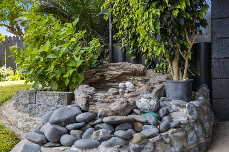 Photo of property in 2/54 Luton Avenue, Sunnyhills, Auckland, 2010