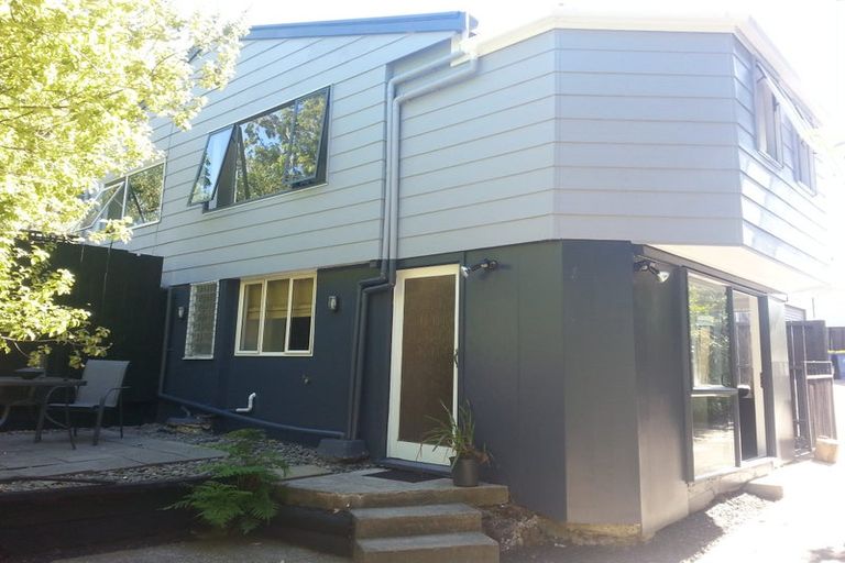 Photo of property in 2/15 Mcleod Road, Henderson, Auckland, 0612