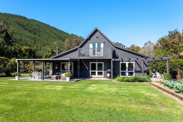 Photo of property in 1043c State Highway 25, Whenuakite, Whitianga, 3591