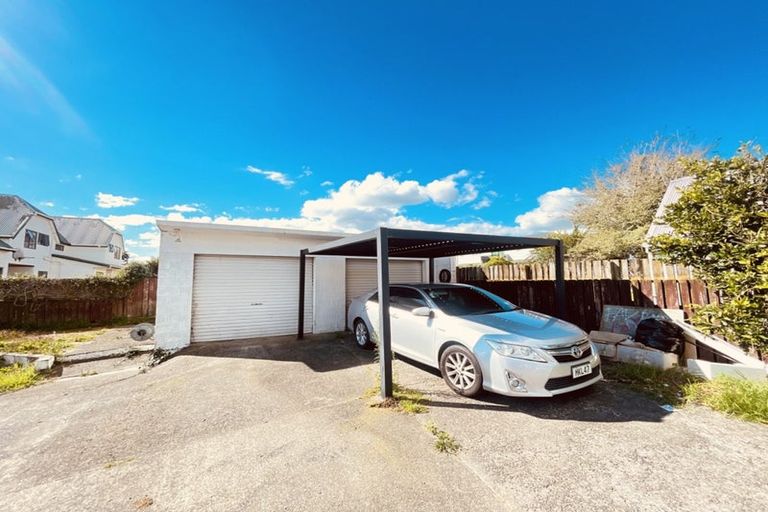 Photo of property in 49 Roys Road, Weymouth, Auckland, 2103