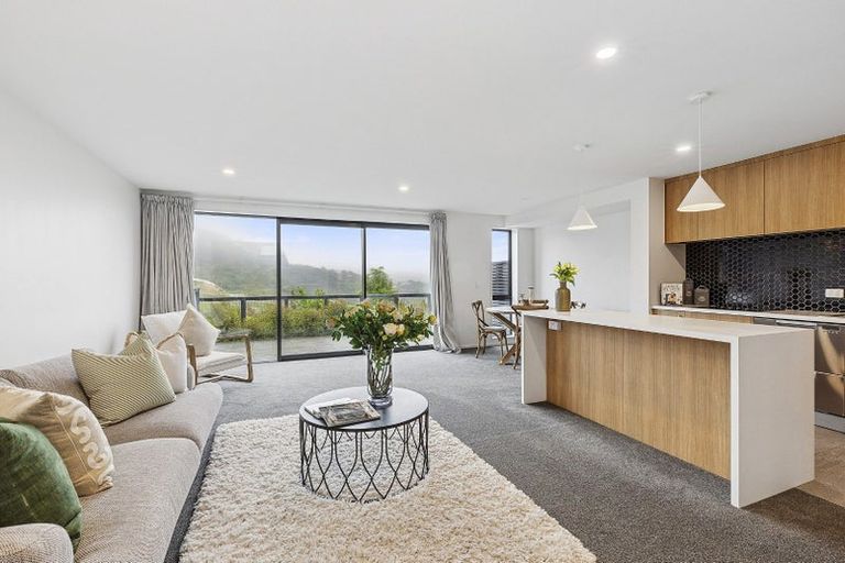 Photo of property in 28 Holystone Road, Whitby, Porirua, 5024