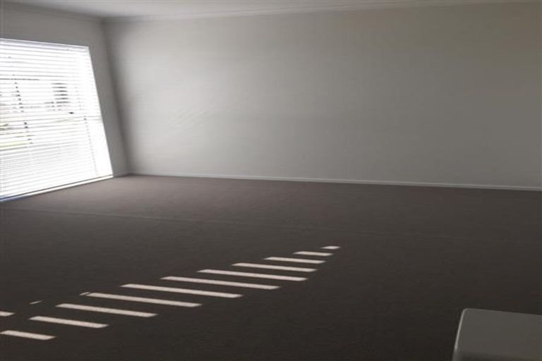 Photo of property in 8 Tyler Davies Drive, Red Beach, 0932