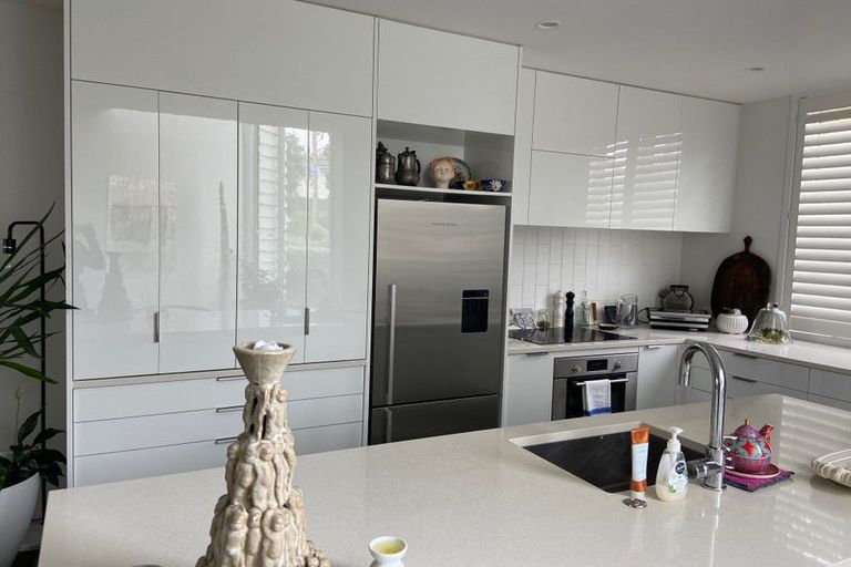 Photo of property in 7/83 Hinemoa Street, Birkenhead, Auckland, 0626