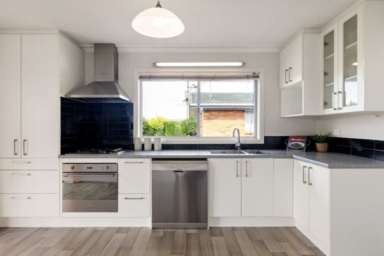 Photo of property in 1 Glading Place, St Andrews, Hamilton, 3200