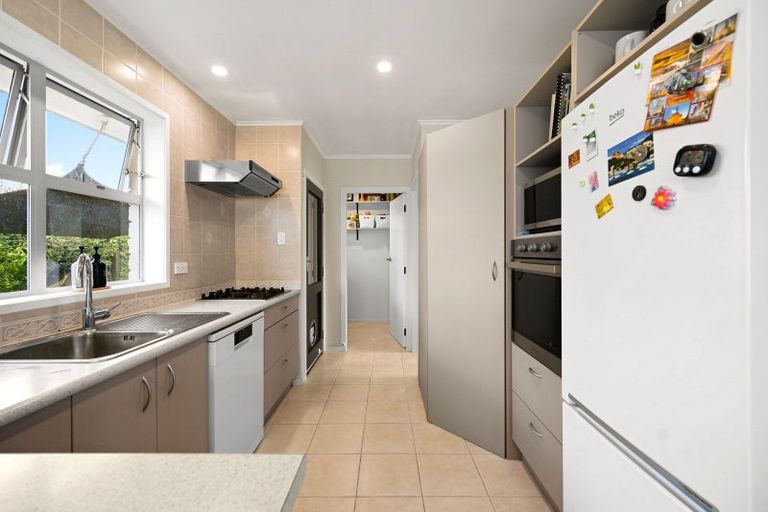 Photo of property in 30 Rhonda Avenue, Deanwell, Hamilton, 3206