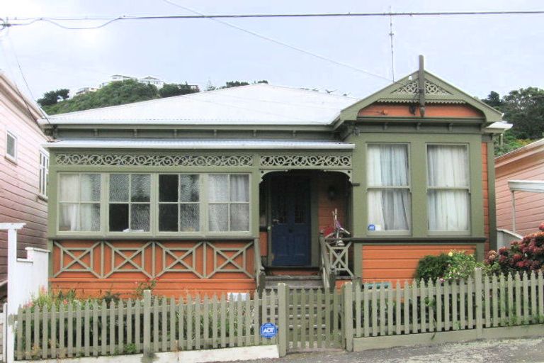 Photo of property in 8 Emerson Street, Berhampore, Wellington, 6023