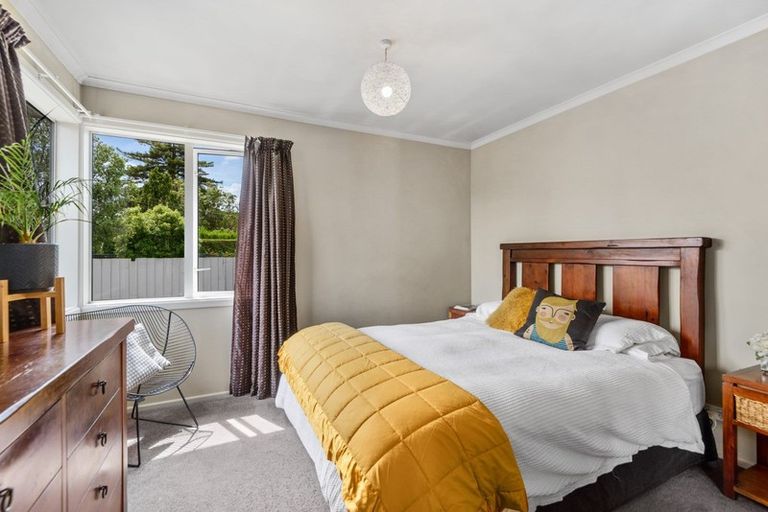 Photo of property in 35 Aorangi Road, Bryndwr, Christchurch, 8053