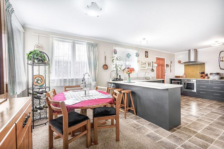 Photo of property in 4 Alanbrooke Place, Beerescourt, Hamilton, 3200