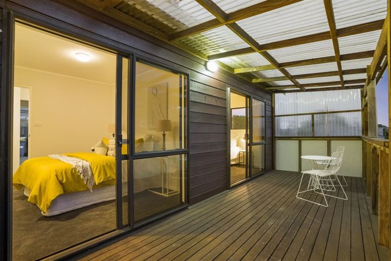 Photo of property in 1/81 Carlisle Road, Torbay, Auckland, 0632