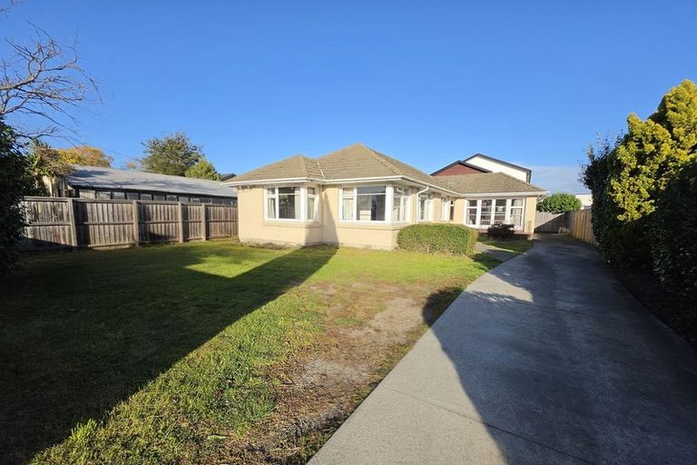 Photo of property in 153 Ilam Road, Ilam, Christchurch, 8041