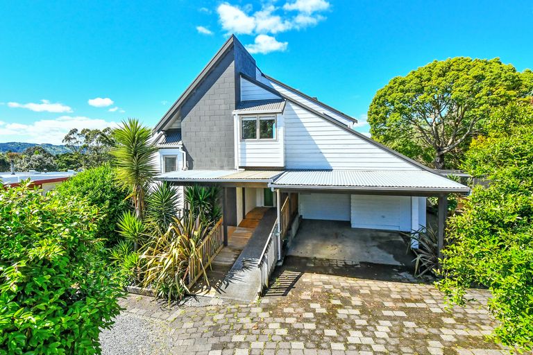 Photo of property in 9 Coulthard Terrace, Opaheke, Papakura, 2113
