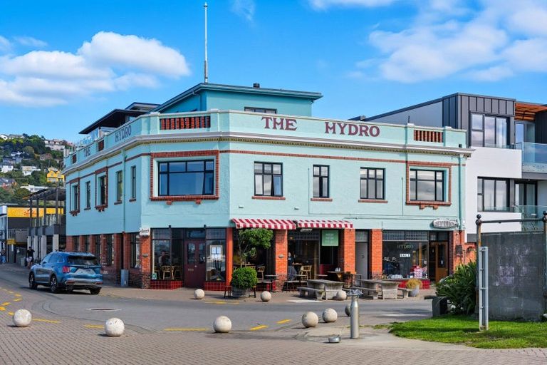 Photo of property in 31 Beach Street, Saint Clair, Dunedin, 9012