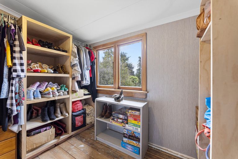 Photo of property in 11 Owen Street, Green Island, Dunedin, 9018