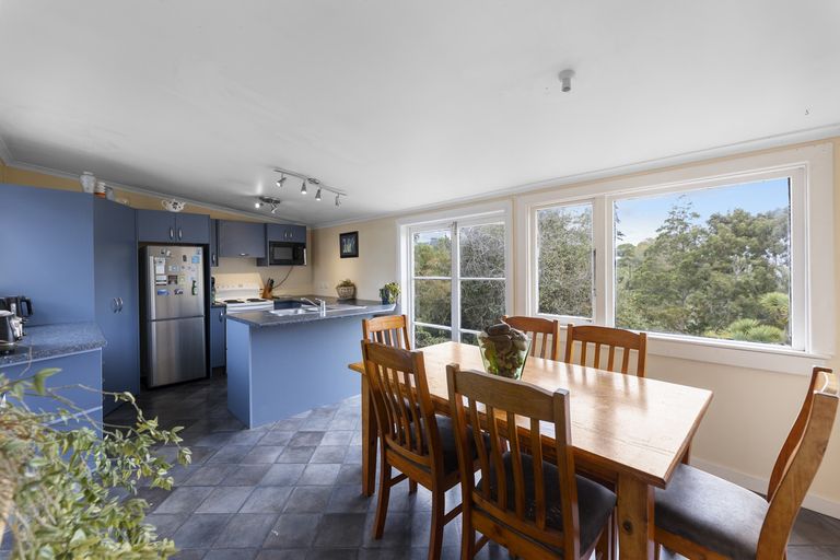 Photo of property in 11 Owen Street, Green Island, Dunedin, 9018