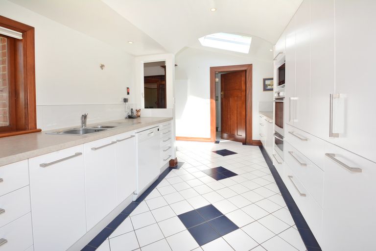 Photo of property in 6 Mcgeorge Avenue, Mornington, Dunedin, 9011