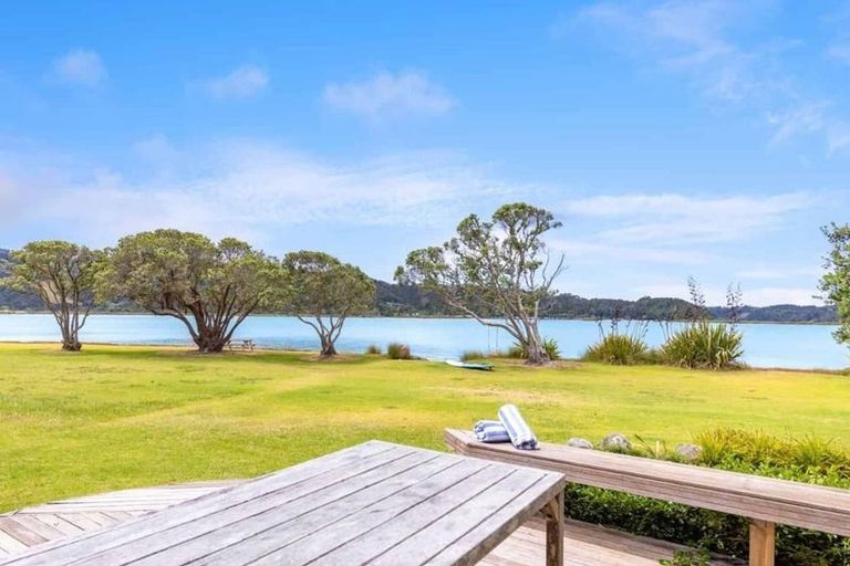 Photo of property in 42 Harbour View Road, Point Wells, Warkworth, 0986