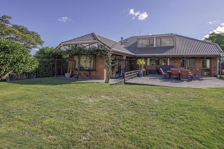 Photo of property in 71 St Annes Crescent, Wattle Downs, Auckland, 2103