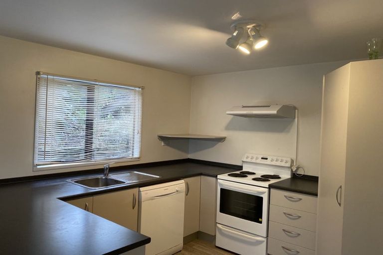 Photo of property in 4b Kathy Terrace, Stanmore Bay, Whangaparaoa, 0932