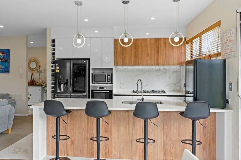 Photo of property in 5 Te Aramanu Crescent, Papakura, 2110