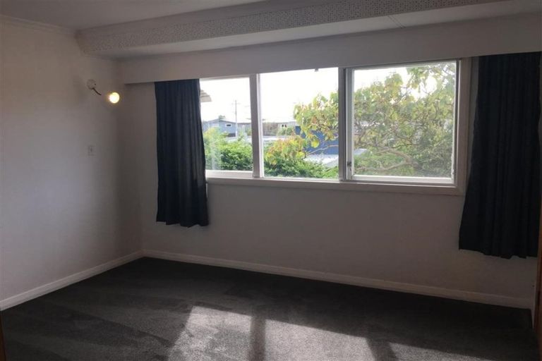 Photo of property in 37 Kiwi Road, Raumati Beach, Paraparaumu, 5032