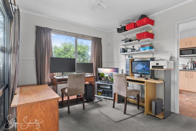 Photo of property in 7 Whaka Street, Maungaturoto, 0520