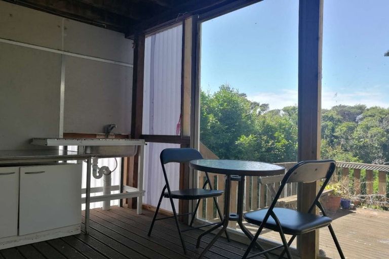 Photo of property in 2/19 Stanley Road, Glenfield, Auckland, 0629