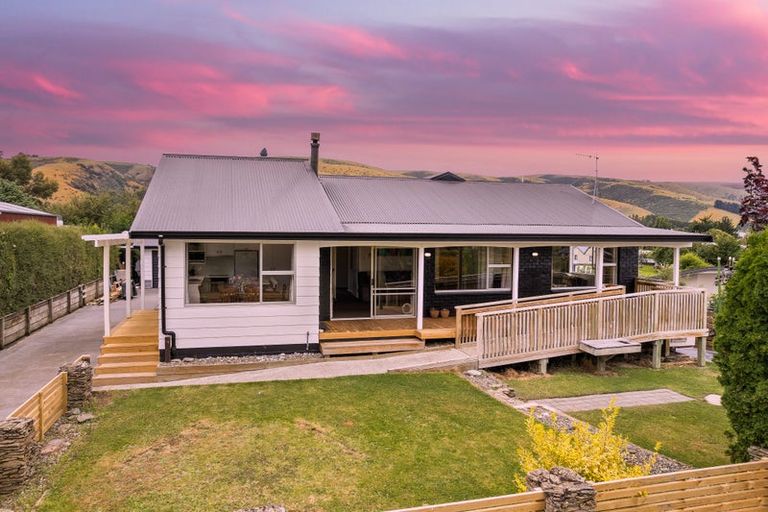 Photo of property in 28 Snowdon Street, Allanton, Mosgiel, 9092