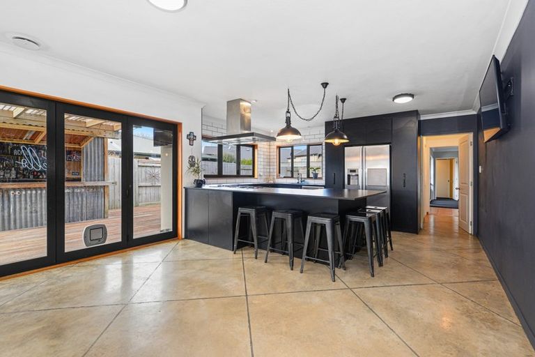 Photo of property in 13 Dixon Road, Fitzroy, Hamilton, 3206