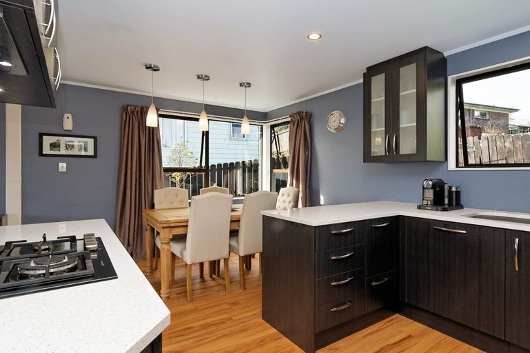 Photo of property in 2/6 Borich Road, Sunnyvale, Auckland, 0612