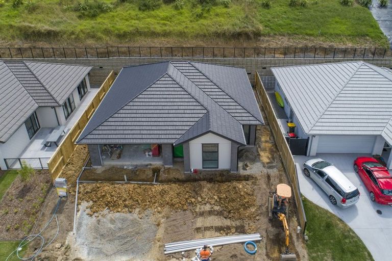 Photo of property in 23 Lakeside Terrace, Omokoroa, 3114