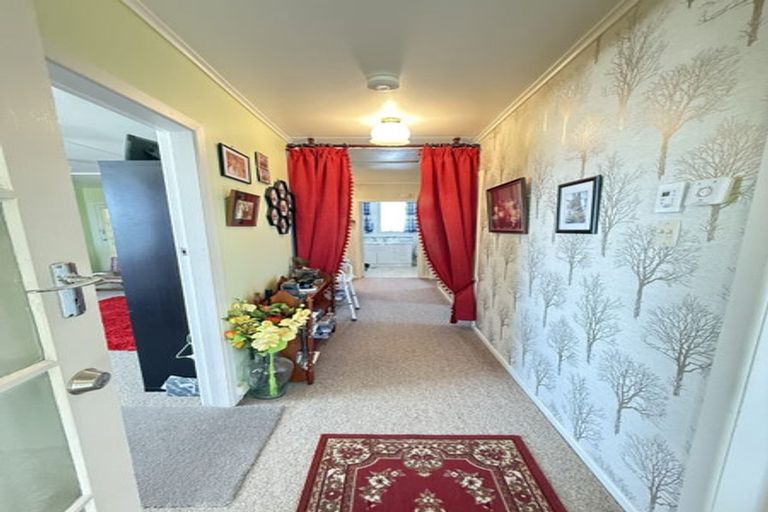 Photo of property in 61 Browne Street, Waitara, 4320
