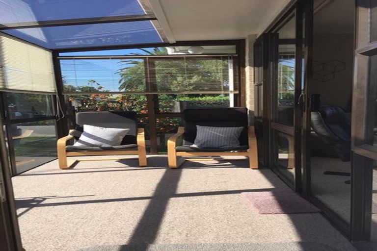 Photo of property in 58a Eatwell Avenue, Paraparaumu Beach, Paraparaumu, 5032