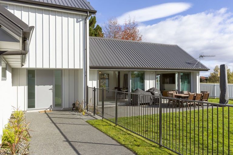Photo of property in 112 Harakeke Drive, Wharewaka, Taupo, 3330