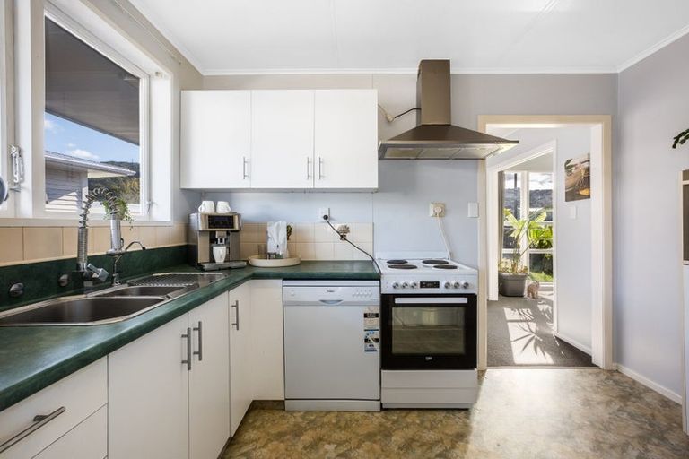 Photo of property in 2 Kawatiri Grove, Wainuiomata, Lower Hutt, 5014