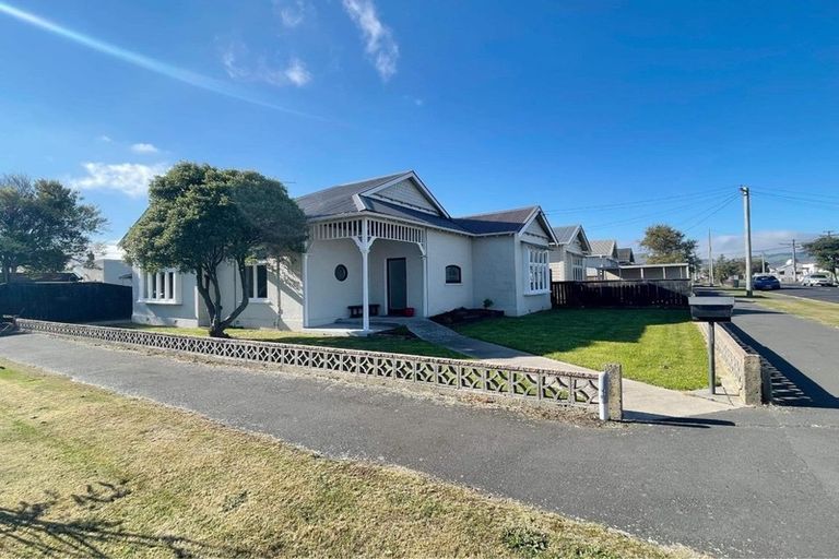 Photo of property in 52 Young Street, Saint Kilda, Dunedin, 9012