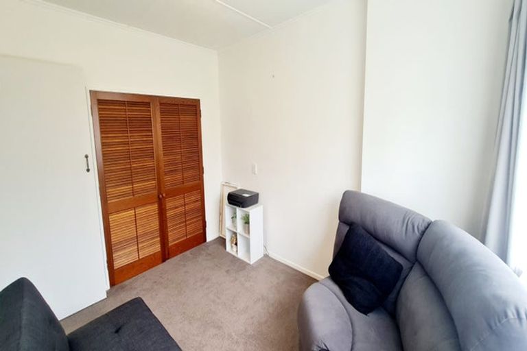 Photo of property in 2a Anzac Road, Otaki, 5512