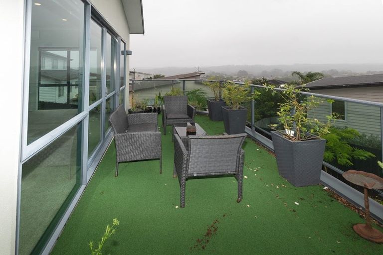 Photo of property in 74 Oakway Drive, Schnapper Rock, Auckland, 0632