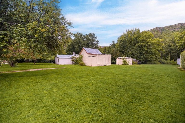 Photo of property in 11 Wiltshire Street, Arrowtown, 9302