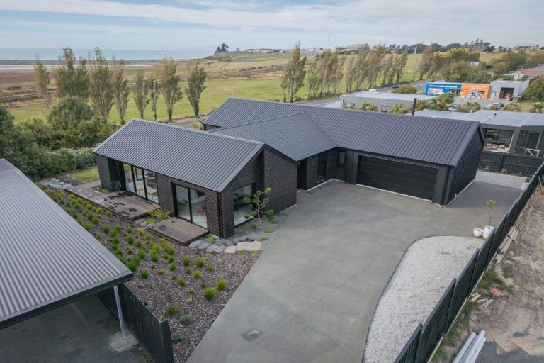 Photo of property in 13 Lancewood Terrace, Oceanview, Timaru, 7910