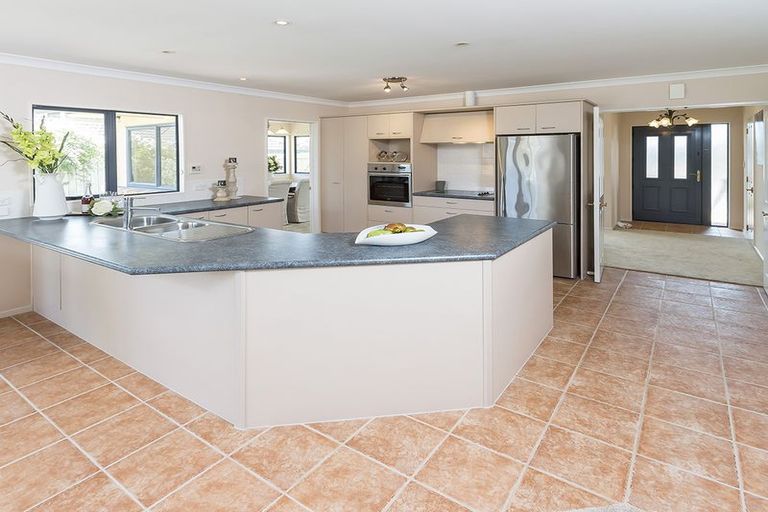 Photo of property in 9 Amylynn Place, East Tamaki, Auckland, 2016