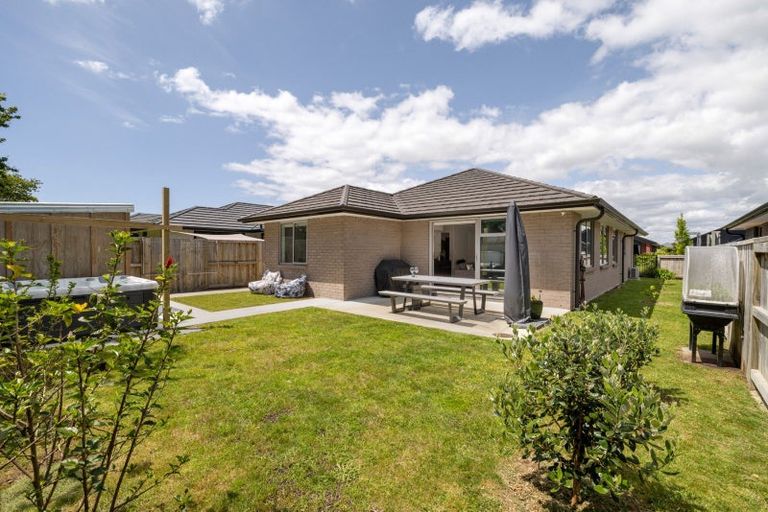 Photo of property in 47 Fontana Street, Papamoa, 3118