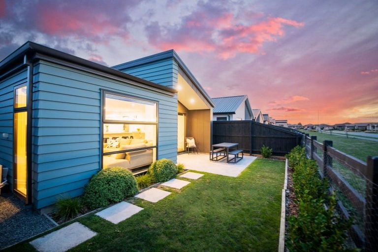 Photo of property in 37 Upham Lane, Rolleston, 7615